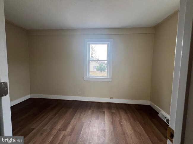 Building Photo - 6565 S Spotswood Trail