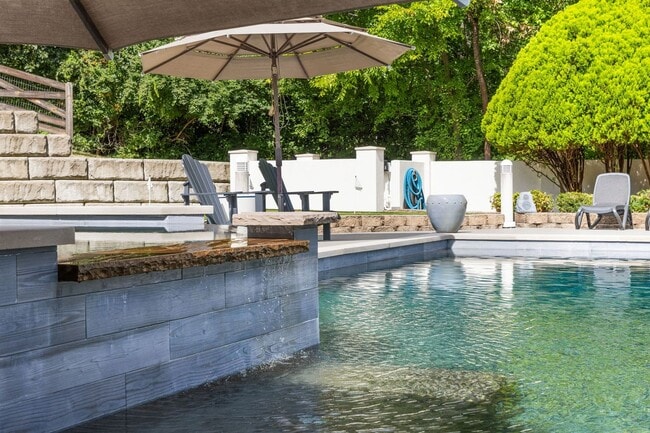 Building Photo - Located in the gated Valhalla community in Brentwood