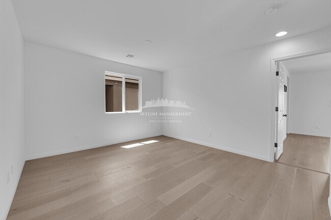 Building Photo - 4066 Painted Lady Ave
