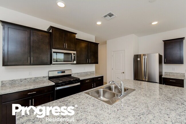 Building Photo - 14446 W Hackamore Dr.