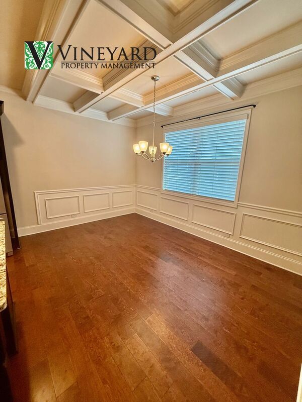 Building Photo - 308 Vermillion St