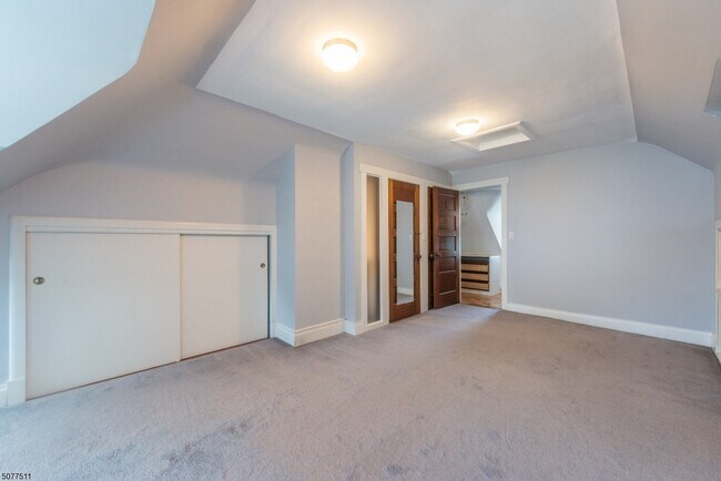 Building Photo - 13 Almira St