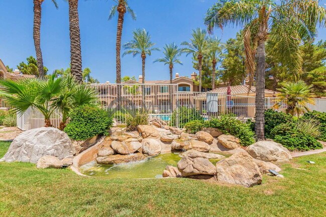 Building Photo - 3800 S Cantabria Cir