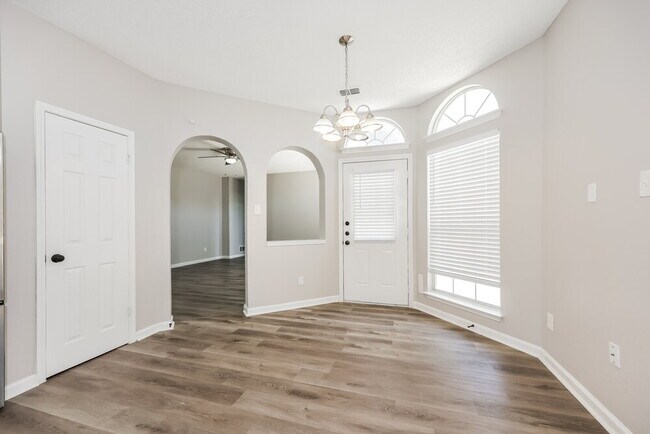 Building Photo - 1148 Devonshire Dr