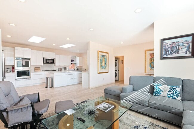 Primary Photo - 17055 Rock Rd