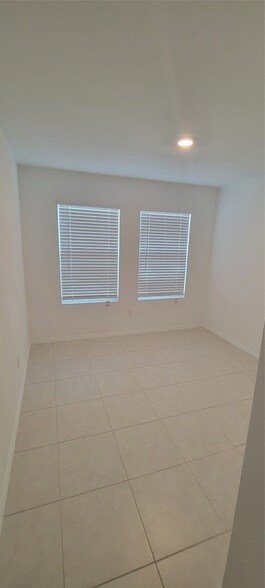 Building Photo - 2636 Turtle Dove Dr