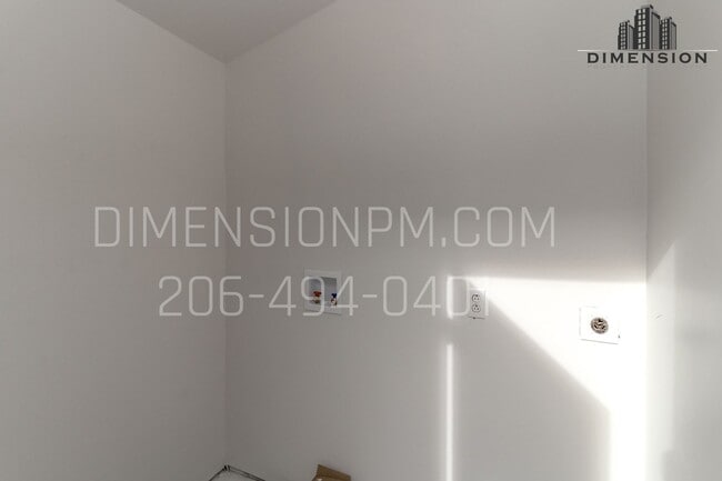 Building Photo - 1014 S State St