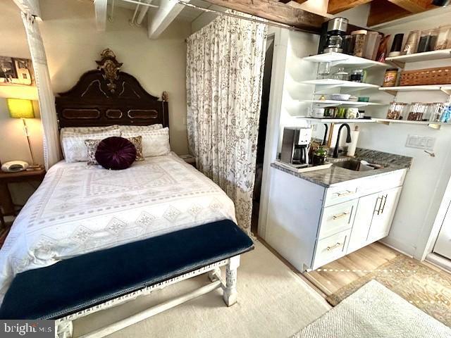 Building Photo - 264 Lake St