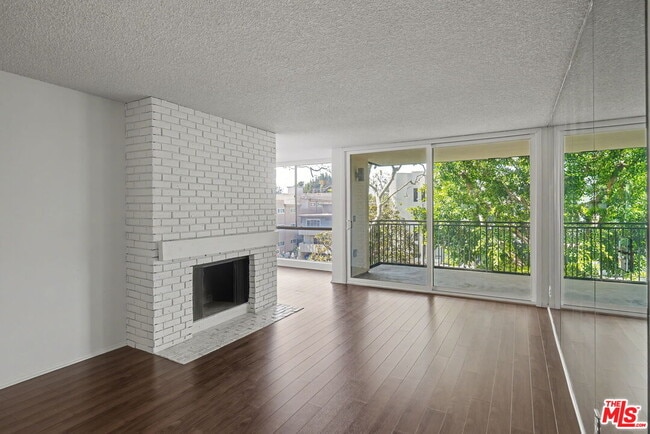 Building Photo - 1340 S Beverly Glen Blvd