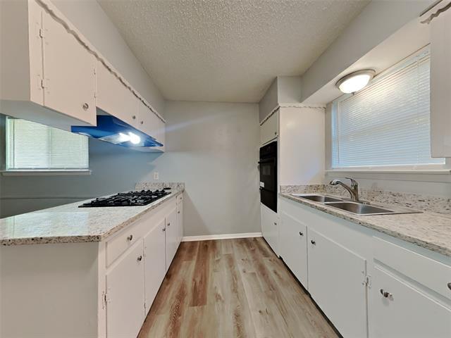 Building Photo - 1525 Gardenside Dr