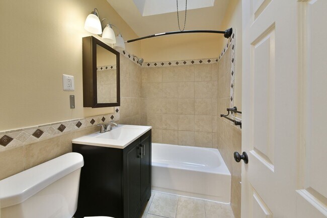 Building Photo - Beautifully Renovated 3 Bedroom Home Now Available For Rent in Cedarbrook!!!