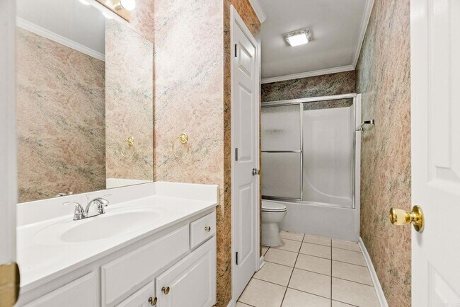 Building Photo - 12711 Misty Creek Dr