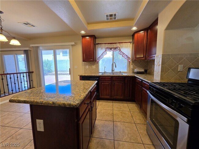 Building Photo - 10772 Glacier Rapids Ct