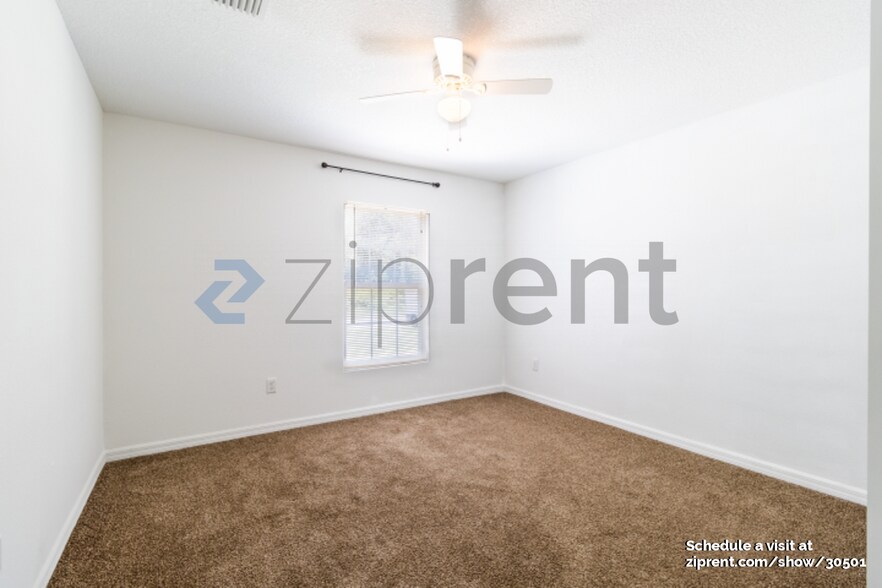 Building Photo - 1345 17th Ln SW