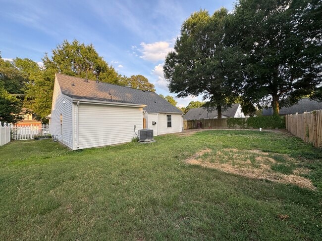 Building Photo - 612 Oak Grove Rd