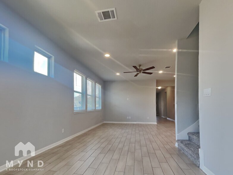 Building Photo - 1133 Kerrwood Wy