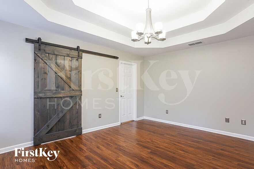 Building Photo - 77 Pebble Creek Dr