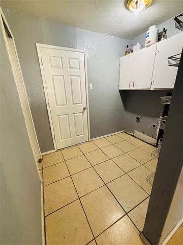 Building Photo - 4601 Tarry Dr