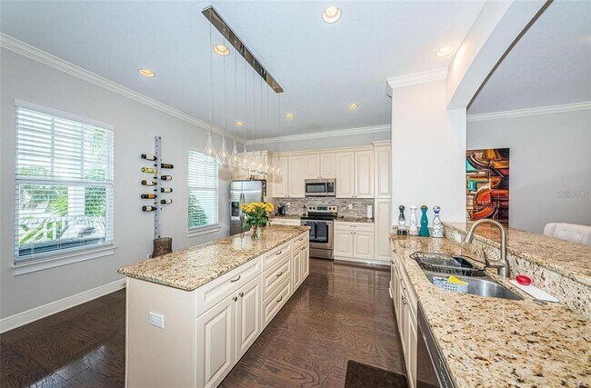 Building Photo - 7004 Grevilla Ave S