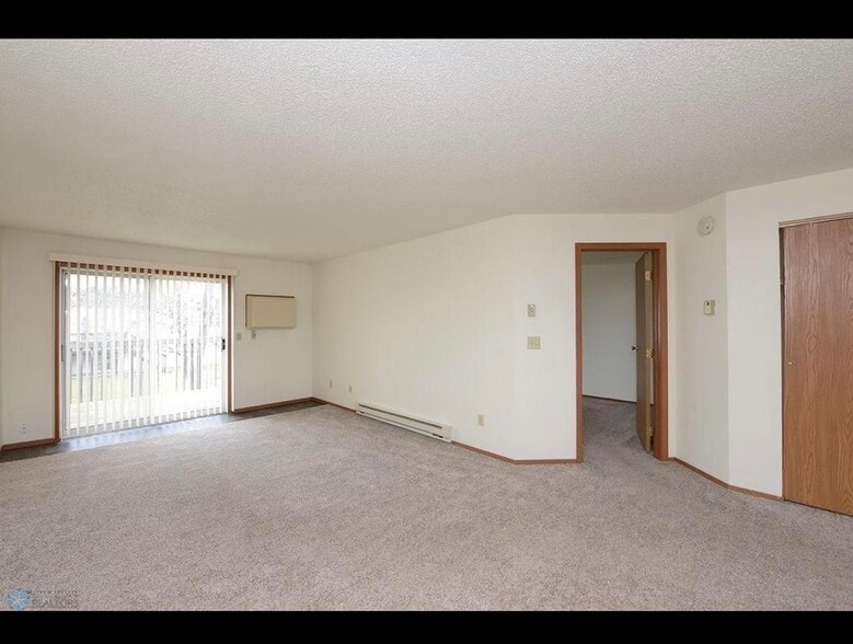 Building Photo - 3522 32nd St S