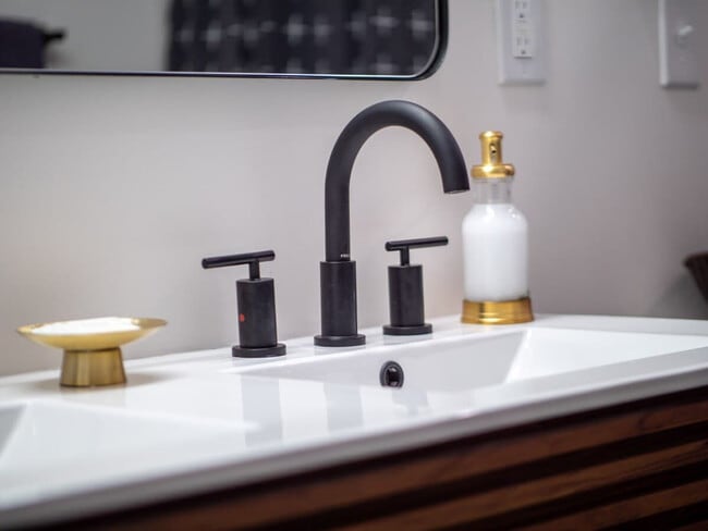 Building Photo - 432 N Firestone Blvd