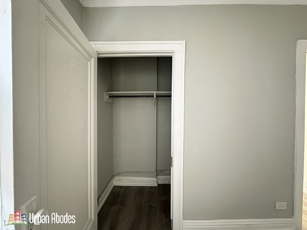 Building Photo - 1350 N Dearborn St