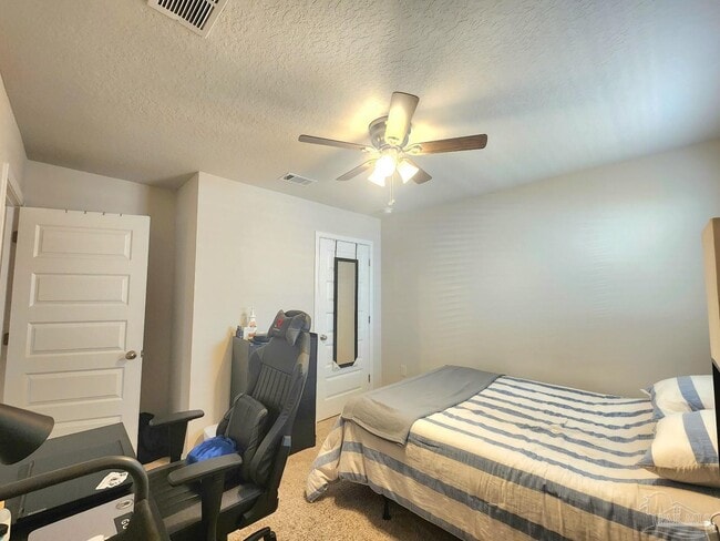 Building Photo - 5379 Peach Dr