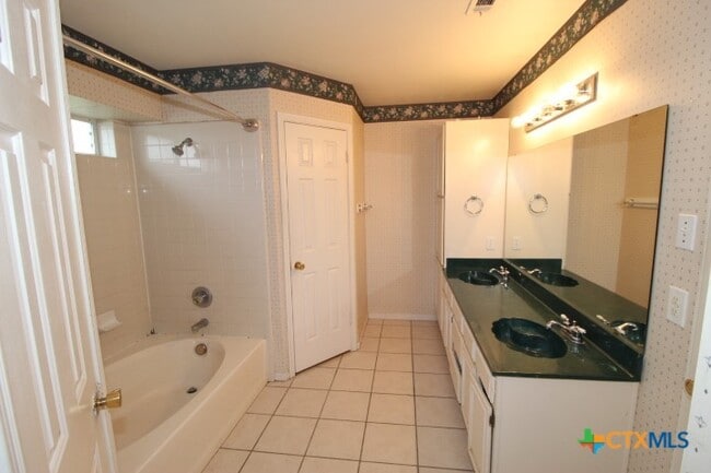 Building Photo - 4209 Adobe Dr