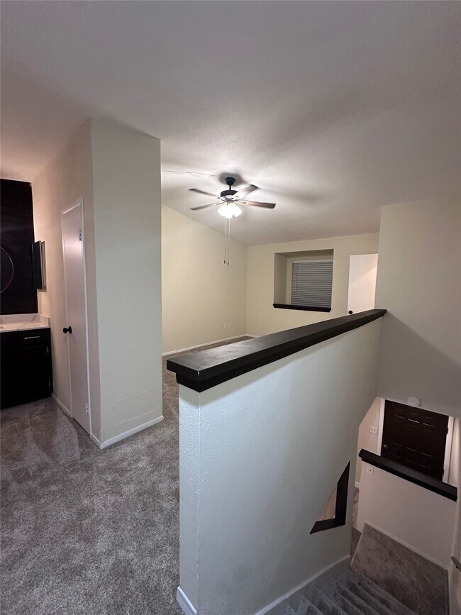 Building Photo - 2110 Wilcrest Dr