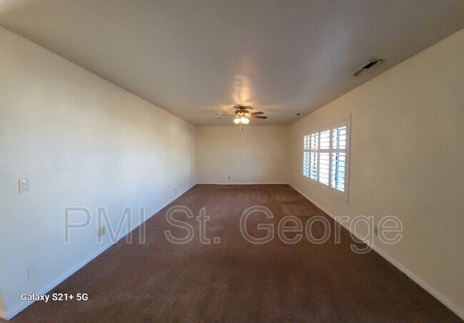 Building Photo - 776 E Fort Pierce Dr