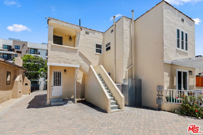 Building Photo - 1433 Livonia Ave