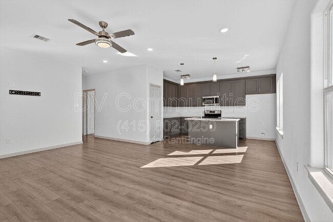 Building Photo - 4423 Brinkley St