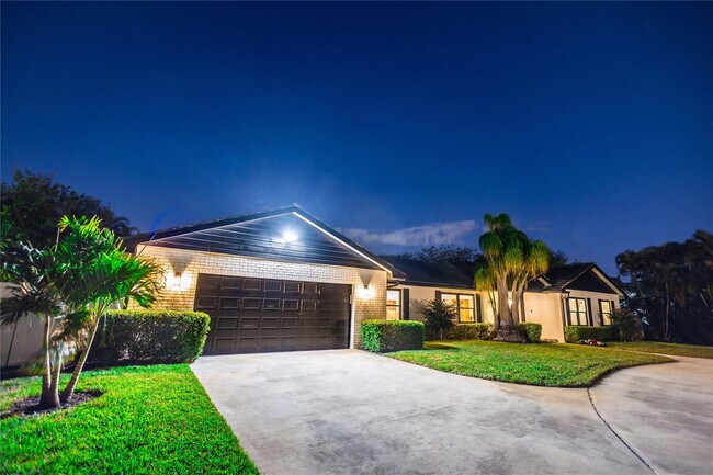 Building Photo - 3127 Sherwood Blvd