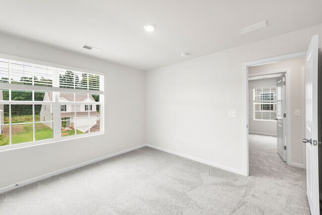 Building Photo - 115 Broadtree Cir