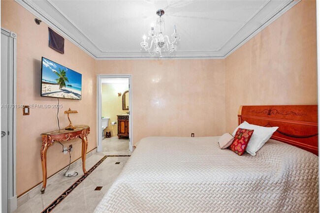 Building Photo - 1800 S Ocean Dr