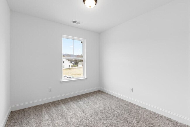 Building Photo - 8851 James Crk Dr