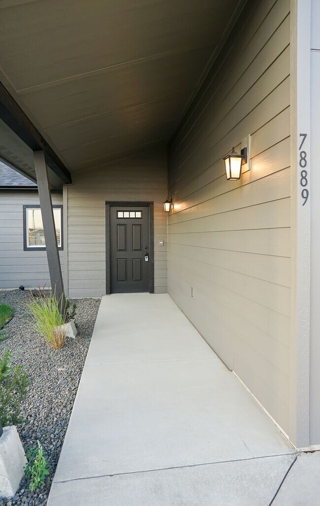 Building Photo - Brand New 2 Bedroom 2 Bath in Coeur d'Alene