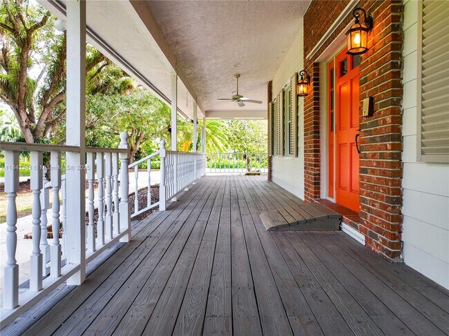 Building Photo - 24545 SW 192nd Ave