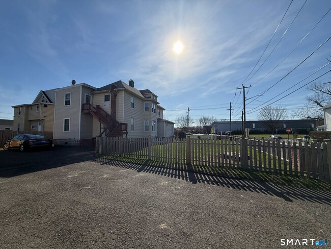 Building Photo - 134 Woodward Ave