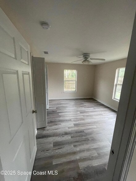 Building Photo - 4279 Indian River Dr