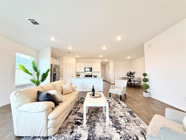 Building Photo - 598 Gladiola Lp