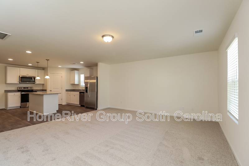 Building Photo - 146 Carriagebrook Cir