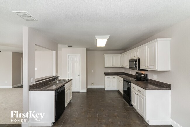 Building Photo - 5858 Blonde Canyon