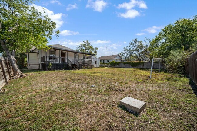 Building Photo - 1225 Michigan Ave