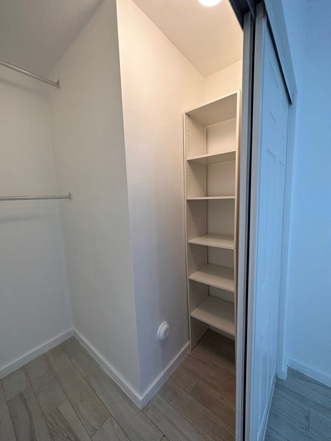 Building Photo - BRAND NEW 1BD APT IN THE HEART OF ART DECO