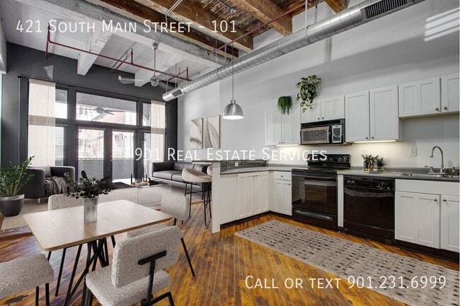 Building Photo - 421 S Main St