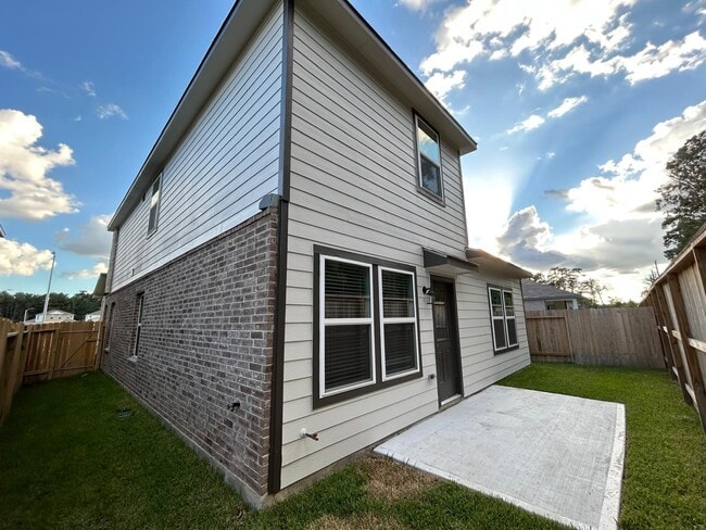 Building Photo - 7914 Alset Dr
