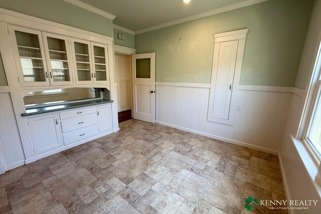 Building Photo - Spacious 3 Bedroom Home in Sign Hill Neighborhood in South San Francisco