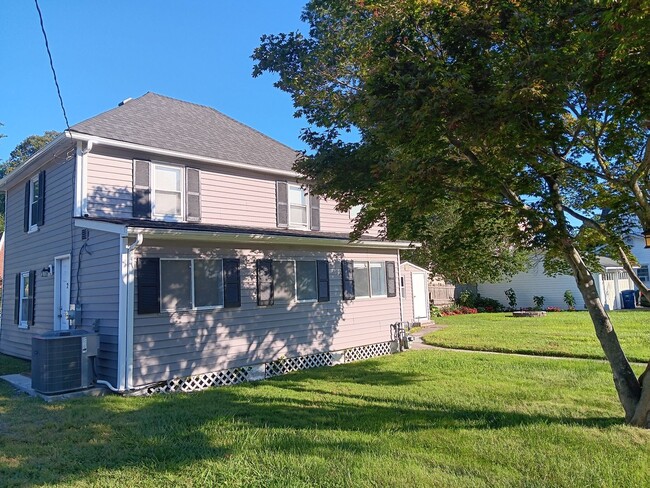 Building Photo - Renovated 3 Bed 2 Bath Single-Family Home in Aberdeen