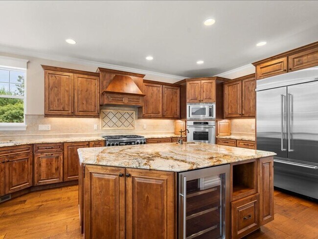 Building Photo - Stunning Tumalo Home on 3.21 Acres with Ca...